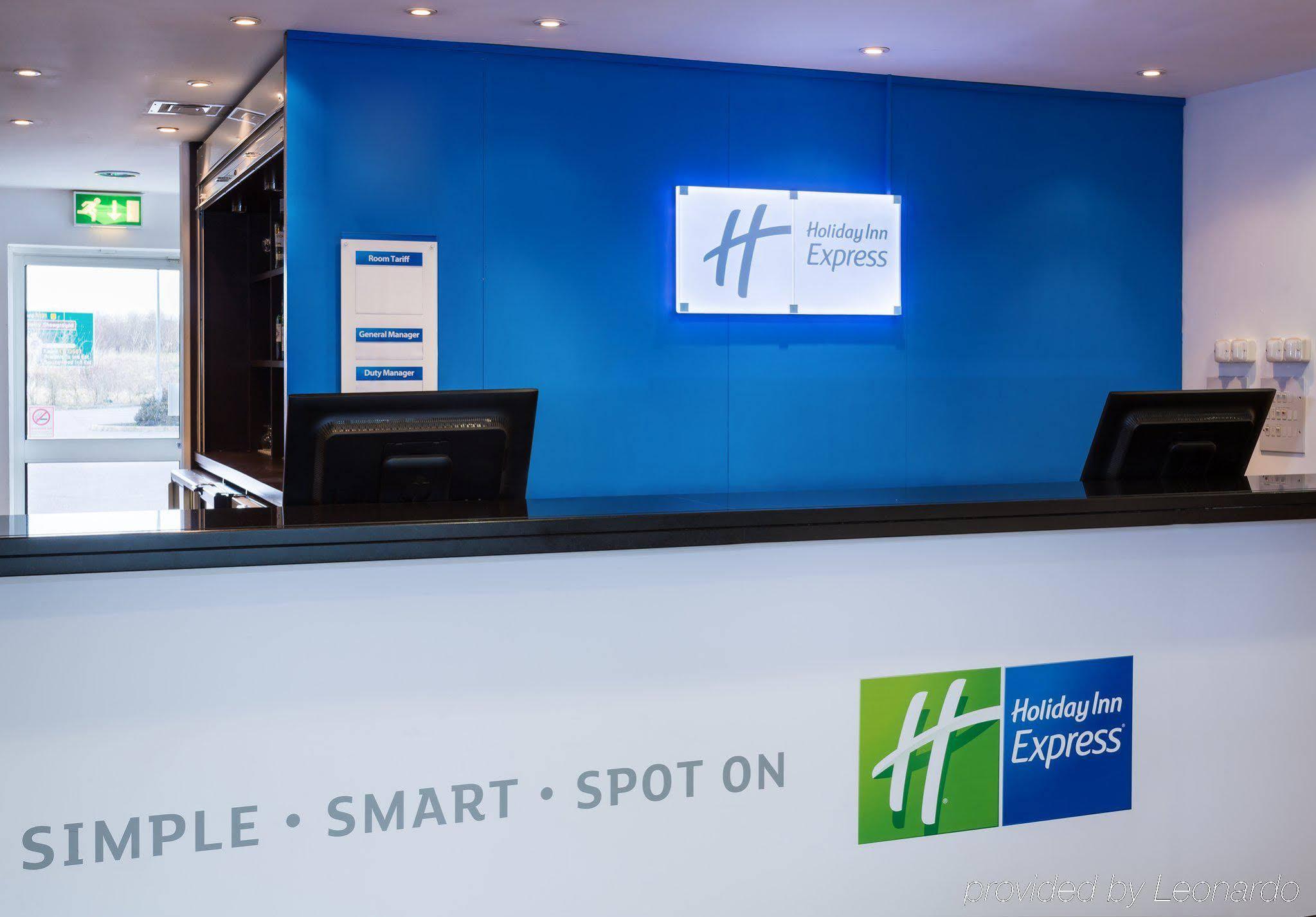 Holiday Inn Express Braintree By Ihg Eksteriør billede