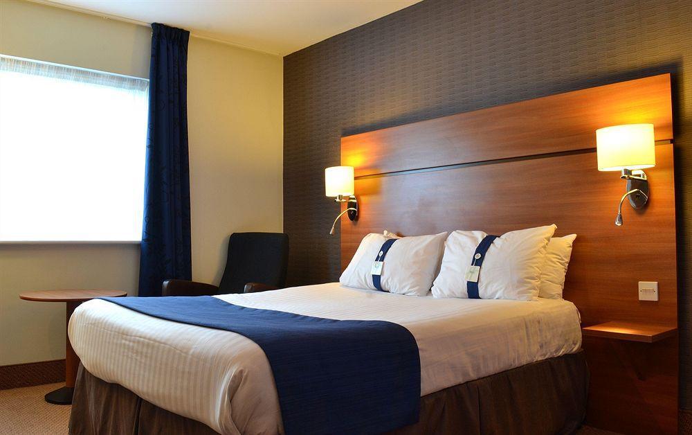 Holiday Inn Express Braintree By Ihg Eksteriør billede