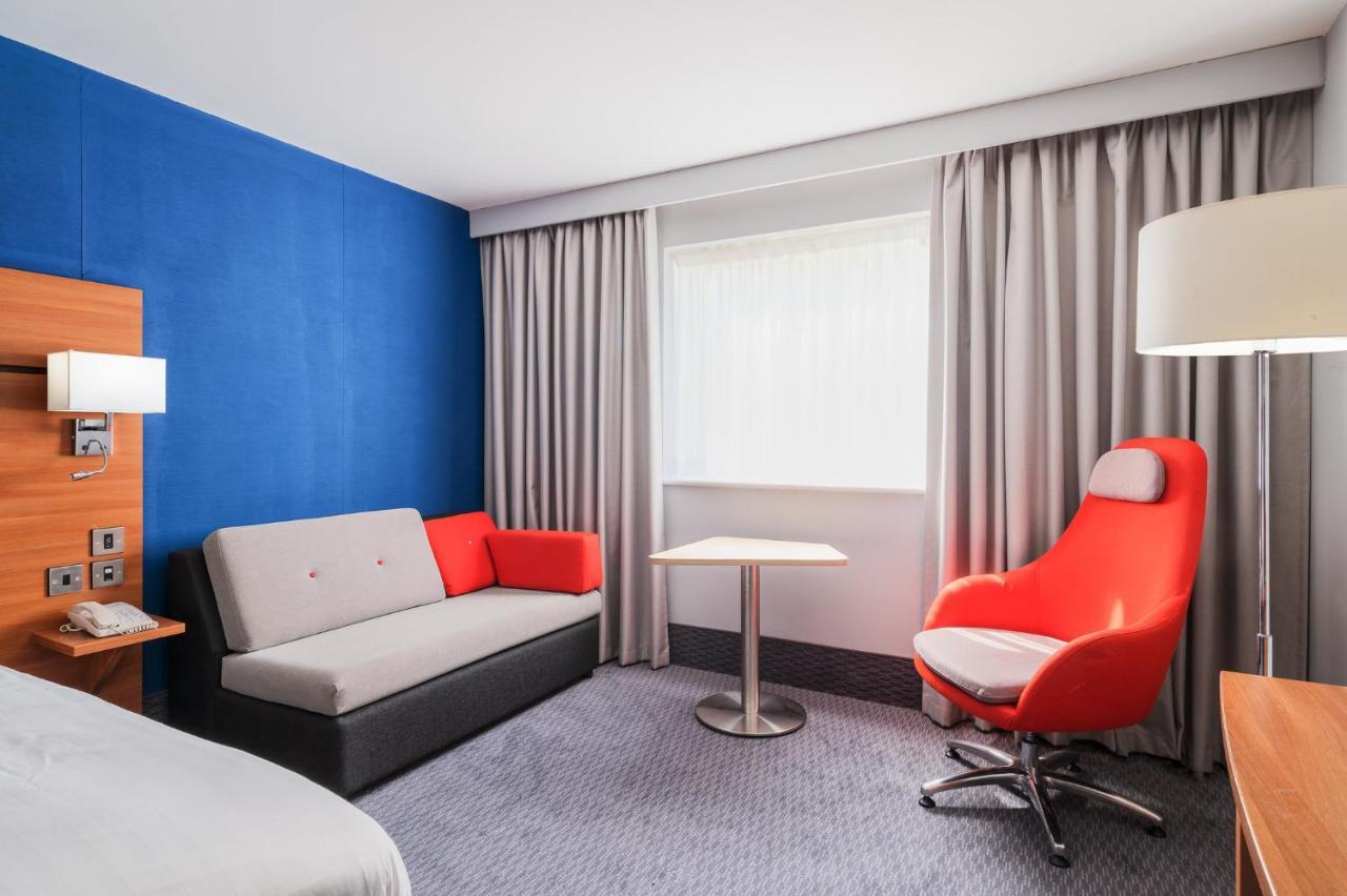 Holiday Inn Express Braintree By Ihg Eksteriør billede