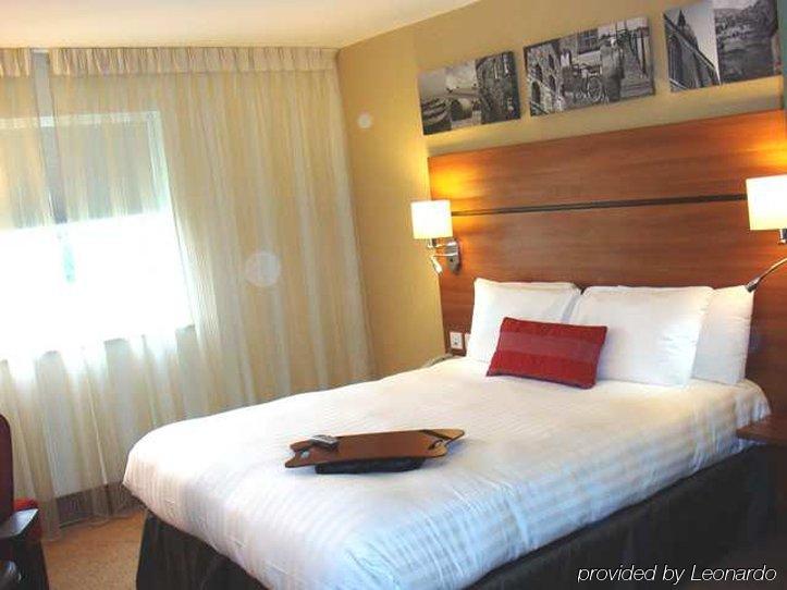 Holiday Inn Express Braintree By Ihg Eksteriør billede